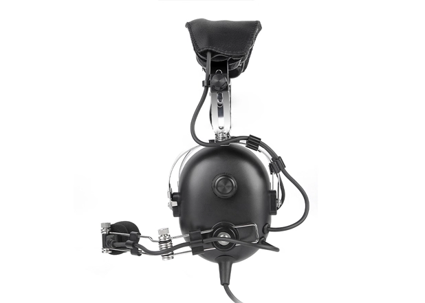 noise-cancelling-headphones-with-good-microphone